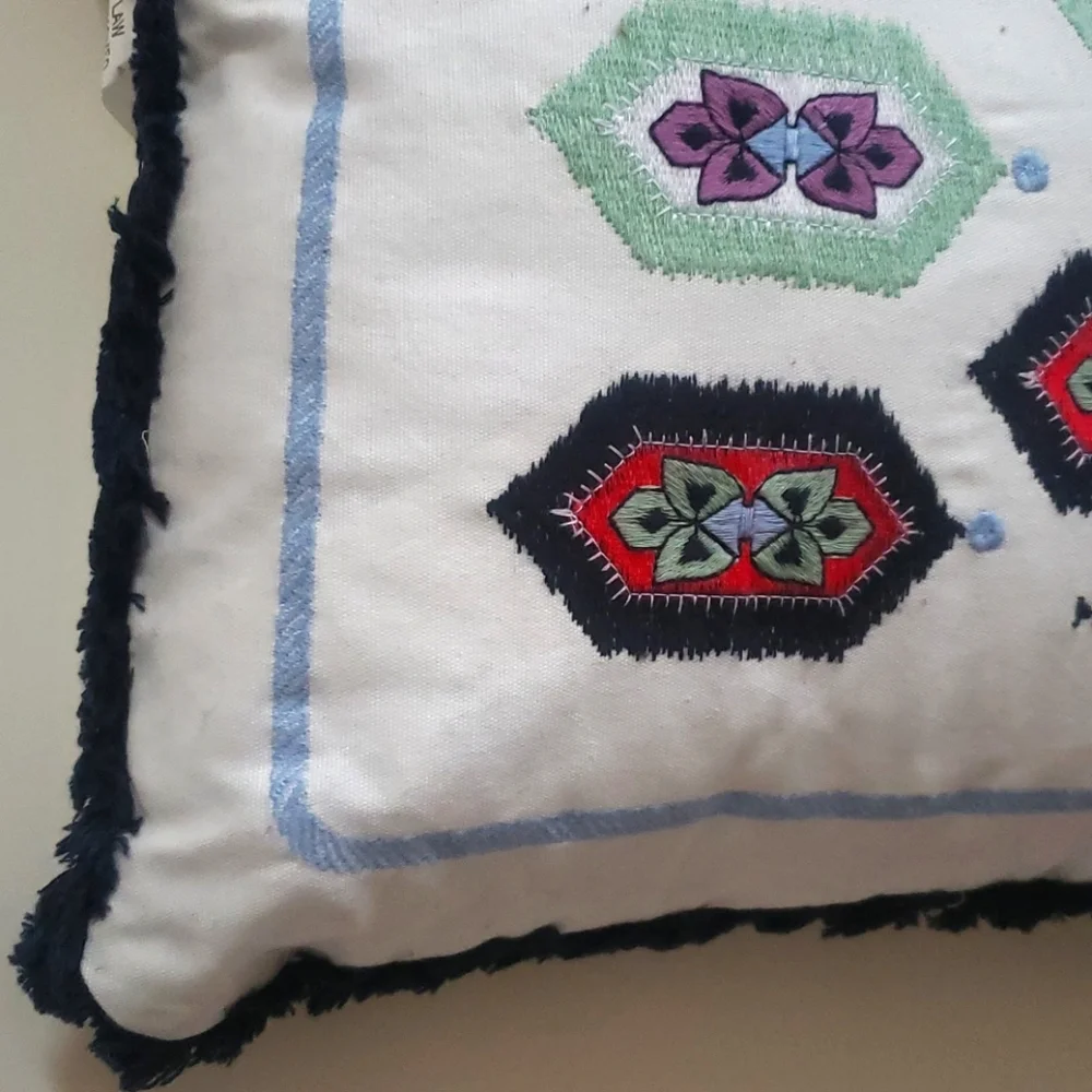 Vera Bradley Romantic Paisley Throw Pillow NWT
